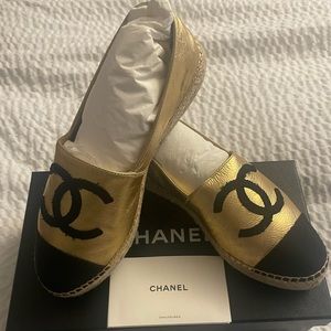 Chanel 19A espadrille